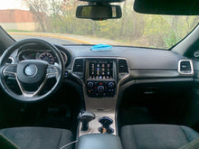 Load image into Gallery viewer, 2015 Jeep Grand Cherokee Laredo