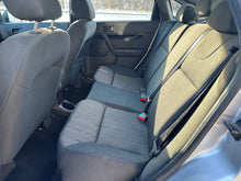 Load image into Gallery viewer, 2009 Ford Focus SE
