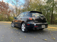 Load image into Gallery viewer, 2005 Mazda Mazda3S Hatchback