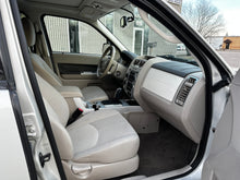 Load image into Gallery viewer, 2009 Mercury Mariner