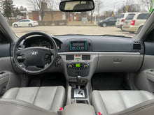 Load image into Gallery viewer, 2007 Hyundai Sonata Limited