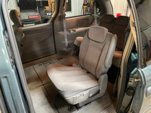 Load image into Gallery viewer, 2007 Dodge Grand Caravan