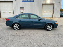 Load image into Gallery viewer, 2007 Hyundai Sonata SE