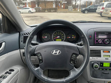 Load image into Gallery viewer, 2007 Hyundai Sonata Limited