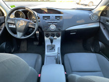 Load image into Gallery viewer, 2011 Mazda Mazda 3i Touring