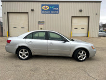 Load image into Gallery viewer, 2007 Hyundai Sonata Limited