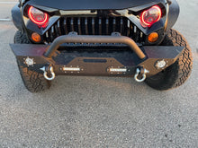 Load image into Gallery viewer, 2011 Jeep Wrangler Unlimited Sahara