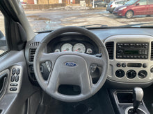 Load image into Gallery viewer, 2006 Ford Escape XLT AWD