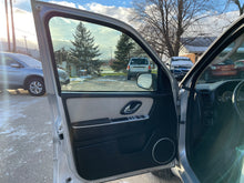 Load image into Gallery viewer, 2006 Mercury Mariner