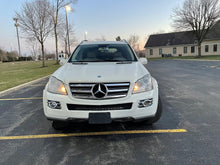 Load image into Gallery viewer, Mercedes-Benz GL550 AMG Package