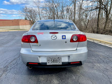 Load image into Gallery viewer, 2006 Mazda Mazda3i
