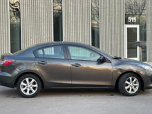 Load image into Gallery viewer, 2010 Mazda Mazda 3i touring