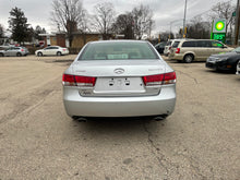 Load image into Gallery viewer, 2007 Hyundai Sonata Limited