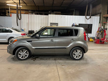 Load image into Gallery viewer, 2013 Kia Soul +