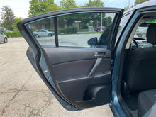 Load image into Gallery viewer, 2010 Mazda Mazda 3i