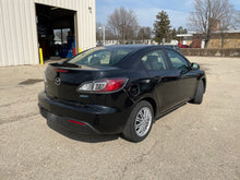 Load image into Gallery viewer, 2013 Mazda Mazda 3i Skyactive