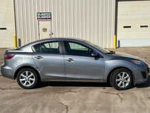 Load image into Gallery viewer, 2010 Mazda Mazda 3i