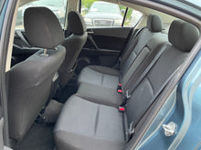 Load image into Gallery viewer, 2010 Mazda Mazda 3i