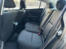 Load image into Gallery viewer, 2010 Mazda Mazda 3i touring