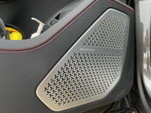 Load image into Gallery viewer, Lamborghini Urus