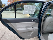 Load image into Gallery viewer, 2007 Hyundai Sonata SE