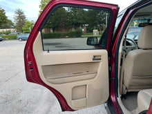 Load image into Gallery viewer, 2012 Ford Escape Limited AWD