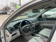 Load image into Gallery viewer, 2007 Hyundai Sonata Limited