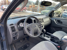Load image into Gallery viewer, 2006 Ford Escape XLT AWD
