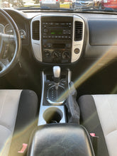 Load image into Gallery viewer, 2006 Mercury Mariner