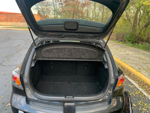 Load image into Gallery viewer, 2005 Mazda Mazda3S Hatchback