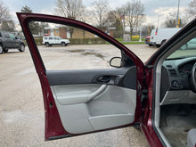 Load image into Gallery viewer, 2007 Ford Focus SES