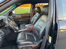 Load image into Gallery viewer, 2015 Ford Explorer XLT