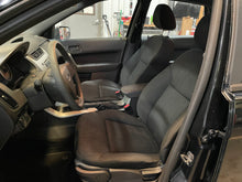 Load image into Gallery viewer, 2010 Ford Focus SE