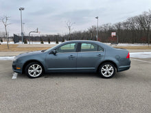Load image into Gallery viewer, 2012 Ford Fusion SE