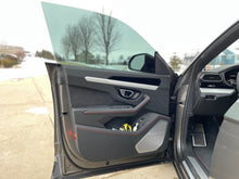 Load image into Gallery viewer, Lamborghini Urus