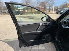 Load image into Gallery viewer, 2013 Mazda Mazda 3i Skyactive