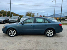 Load image into Gallery viewer, 2007 Hyundai Sonata SE