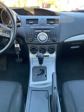 Load image into Gallery viewer, 2011 Mazda Mazda 3i Touring