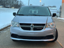Load image into Gallery viewer, 2019 Dodge Grand Caravan SE
