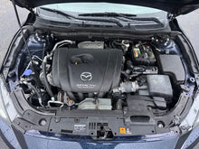 Load image into Gallery viewer, 2015 Mazda Mazda 3i Touring
