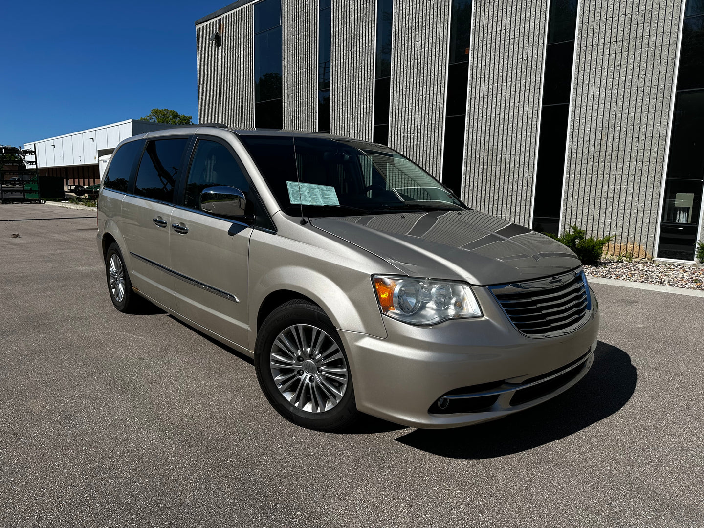 2013 Chrysler Town and Country Touring L