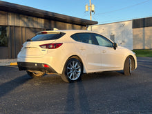 Load image into Gallery viewer, 2017 Mazda 3 Grand Touring
