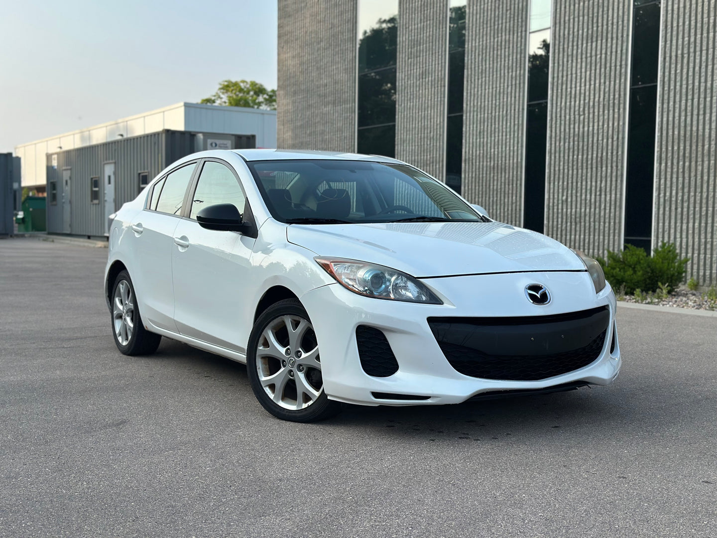 2013 Mazda Mazda 3i Skyactive