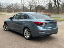 Load image into Gallery viewer, 2016 Mazda Mazda 3S Touring
