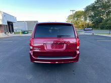 Load image into Gallery viewer, 2014 Dodge Grand Caravan
