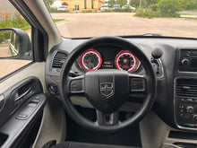Load image into Gallery viewer, 2013 Dodge Grand Caravan SE
