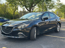 Load image into Gallery viewer, 2014 Mazda Mazda 3i Touring
