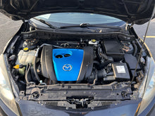 Load image into Gallery viewer, 2012 Mazda Mazda3i SV Grand Touring

