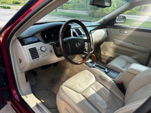 Load image into Gallery viewer, 2008 Cadillac DTS
