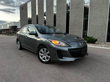 Load image into Gallery viewer, 2012 Mazda Mazda 3i
